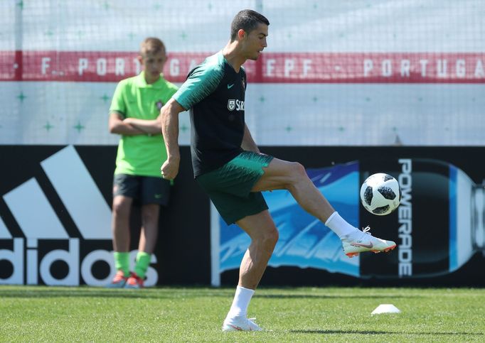 fotbal, MS 2018, Cristiano Ronaldo při tréninku Portugalska