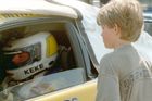 Nico Rosberg čichal vůni spáleného benzínu od malička. Spolu s otcem jezdil po závodech, tento snímek je z roku 1995.