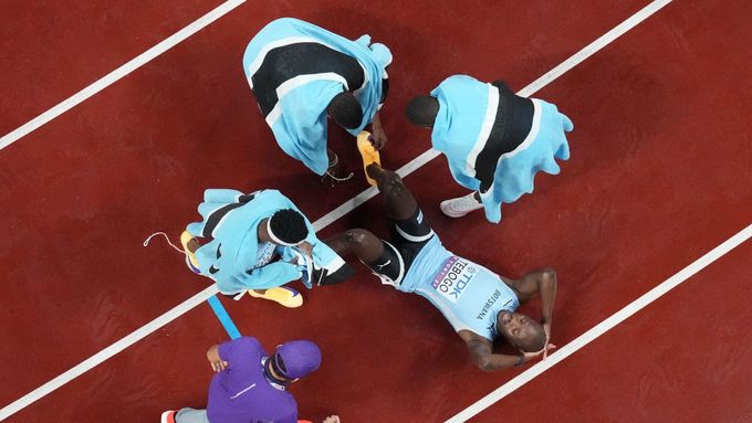 Štafeta Botswany po triumfu na MS v atletice