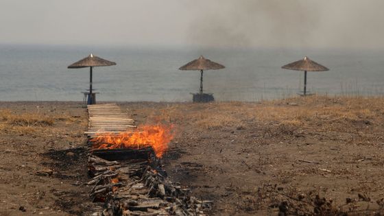 Požáry na ostrově Lesbos.