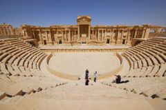 Syrská armáda dobyla citadelu v Palmýře, islamisté ji ovládali od loňského prosince