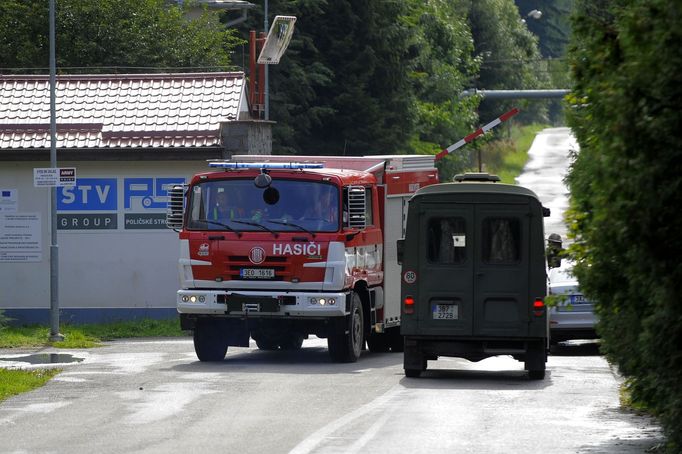 V areálu Poličských strojíren explodovalo ráno 320 tun střelného prachu.