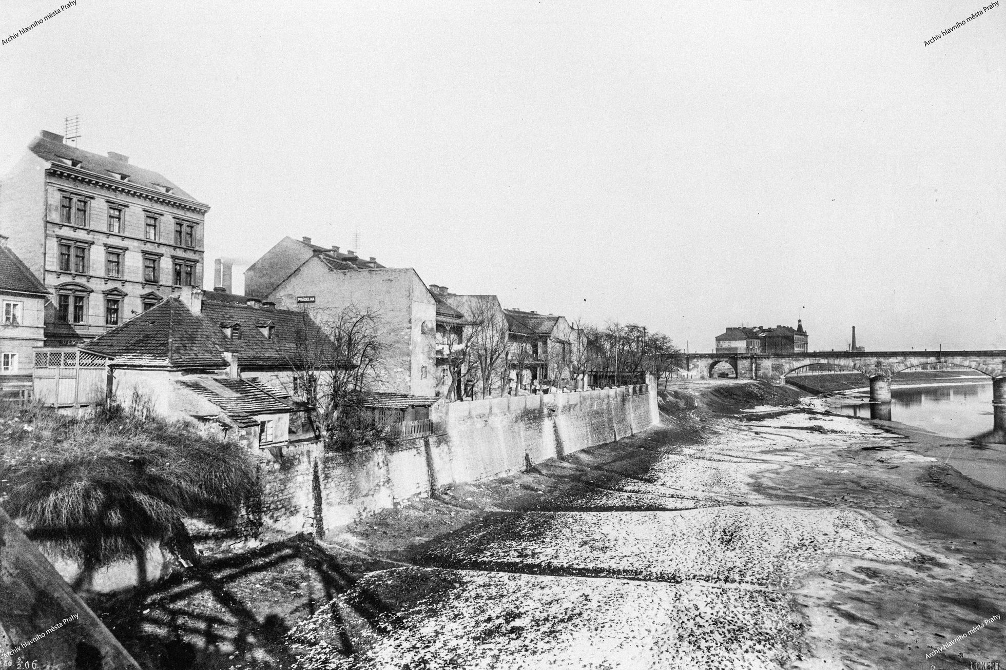 Karlín, Historie, Seriál, Tenkrát, Praha, Pražská čtvrť