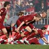 Fotbalisté klubu AC Sparta Praha slaví vítězství v utkání Gambrinus ligy.
