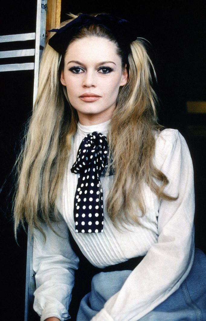 Brigitte Bardot ve filmu Viva Maria z roku 1965.