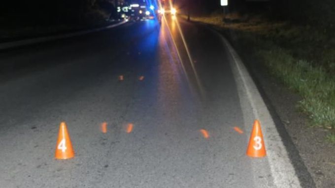 Nehoda se stala před půlnocí na šestém kilometru ve směru na Příbram. (Ilustrační foto)