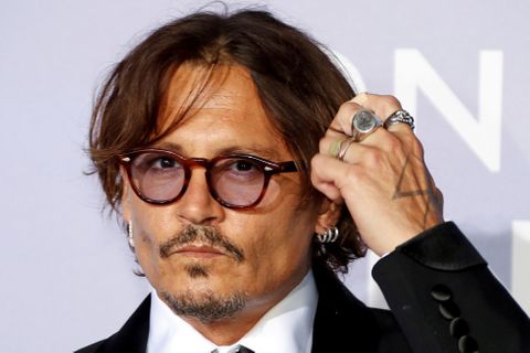 Odtajněná postižení: Depp na jedno oko slepý, ohluchlá hvězda seriálu Stranger Things