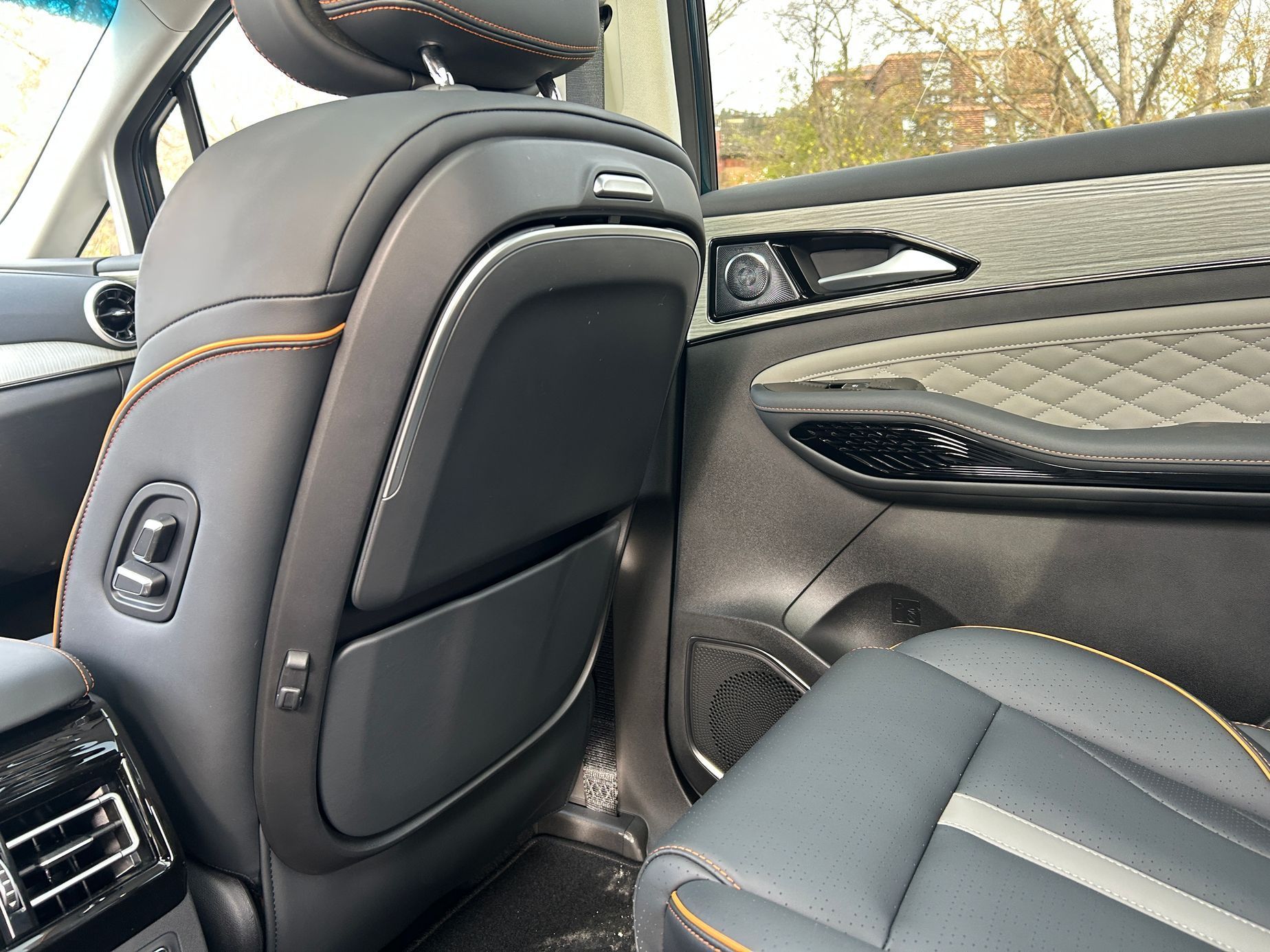 Dongfeng U-Tour hybrid