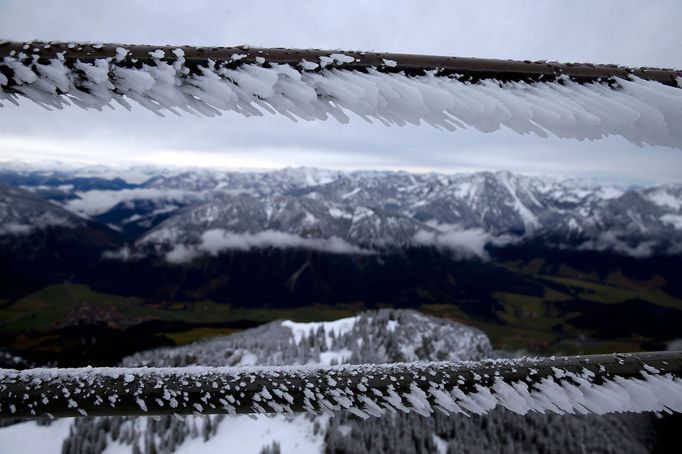 Panorama ve výšce 1838 metrů na hoře Wendelstein v německých Alpách (17. prosince 2014)