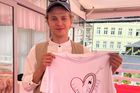 Tomáš podpořil charitativní merch Love my life. Prodej pomáhá dětské psychiatrii v Motole.