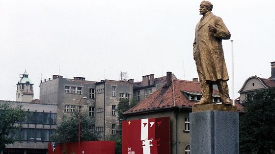 Svornou prací za rozkvět vlasti, za mír, za socialismus aneb československé volby v roce 1976