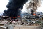 V bejrútském přístavu vypukl mohutný požár, hořelo ve skladu pneumatik a oleje