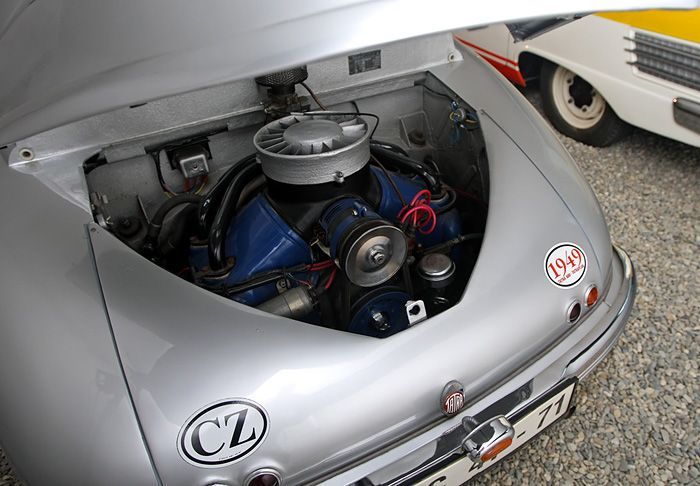 Tatra 600