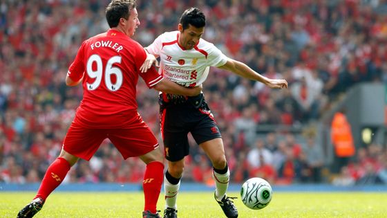 Exhibiční zápas mezi britskými a zahraničními hvězdami Liverpoolu se na Anfield Road hrál pro rodiny obětí tragédie na stadionu Hillsborough v Sheffieldu z roku 1989.