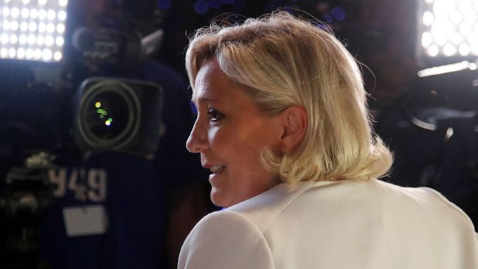 Šéfka Národního sdružení Marine Le Penová.