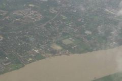 Na Rangún udeřil cyklón, vše je mimo provoz