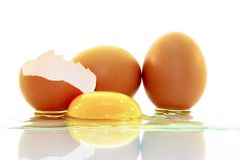 Odkud jsou vejce v obchodě? Čeští drůbežáři chtějí přísnější pravidla pro značení původu