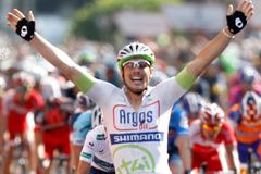 Vuelta: Pátou etapu vyhrál Degenkolb, stále vede Matthews