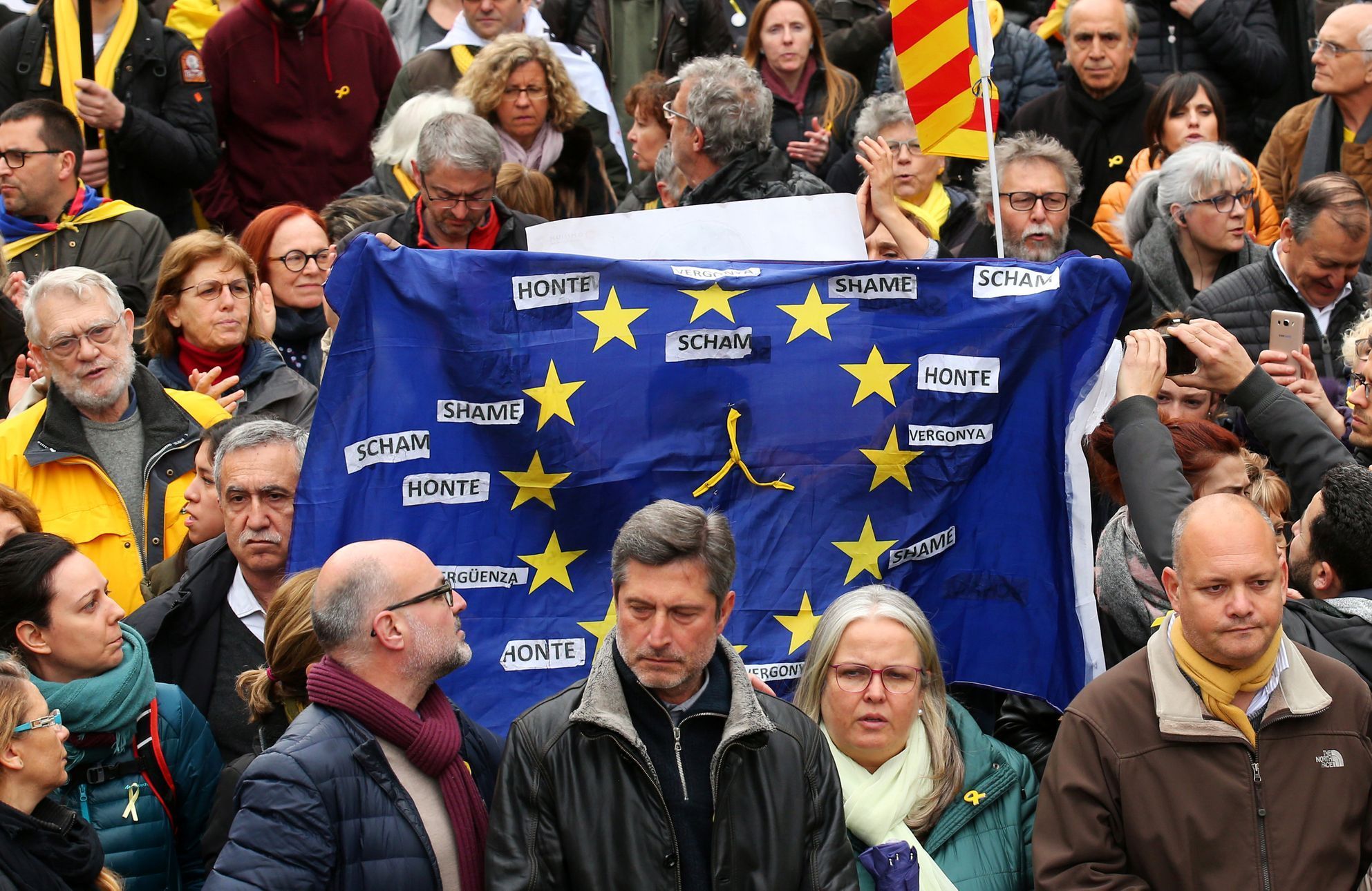 Protesty v Barceloně proti zadržení Puigdemonta v Německu, 25. března 2018
