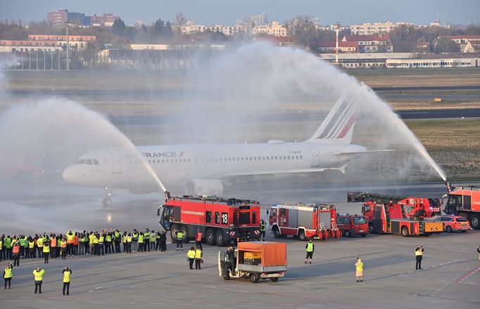 Poslední odlet z letiště Tegel v Berlíně.