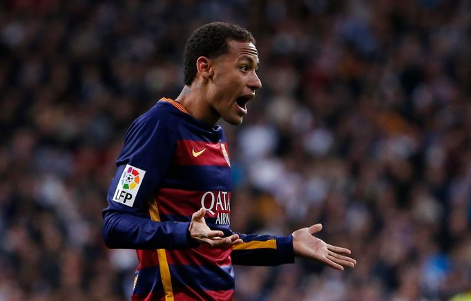 Football - Real Madrid v Barcelona - Liga BBVA - Santiago Bernabeu - 21/11/15 Neymar celebrates after scoring the second goal for Barcelona Reuters / Juan Medina Livepic