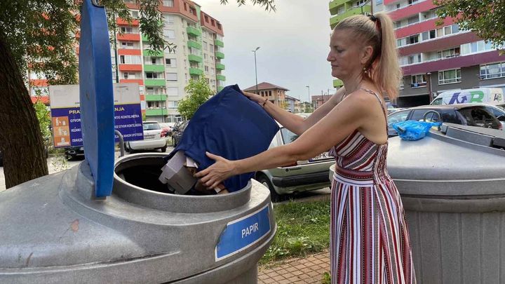 "Sousedé se mi smáli, že jsem blázen." Lidé v Sarajevu se díky Česku učí třídit odpad