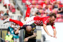 Fotbalisté Lipska vstoupili do německé ligy překvapivou prohrou 0:1 v Mohuči