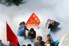 Protesty zorganizovalo několik skupin tureckých anarchistů.