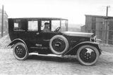 Praga Mignon (1911-1929) - Přes název vozu, který ve francouzštině znamená „rozomilý“, byl Mignon větším autem, které bylo schopné na palubě svézt až šest lidí. I tento model se vyráběl dlouhou dobu.