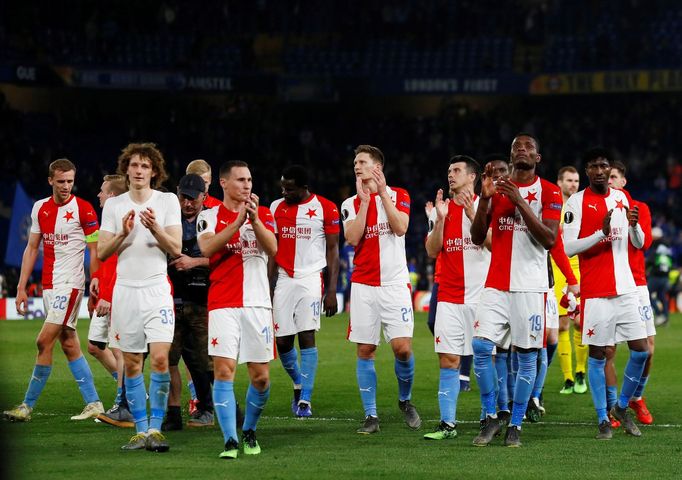 fotbal, odveta čtvrtfinále Evropské ligy, Chelsea - Slavia, děkovačka hráčů s fanoušky