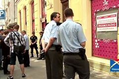 Boj o prostitutky v centru Prahy končí žalobou na město
