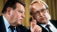 Stoiber byl dlouhá léta pravou rukou bavorského premiéra Franze Josefa Strausse. Řídil jeho sekretariát i volební kampaně.