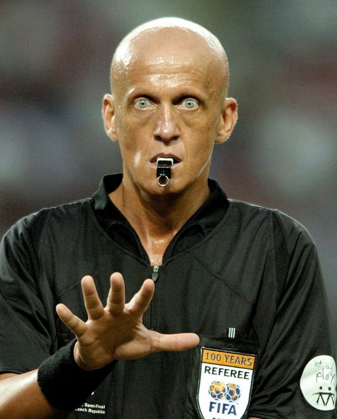 Bývalý italský fotbalový rozhodčí Pierluigi Collina.