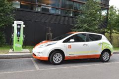 Elektromobily v Česku živoří. Pomoci mají rychlodobíječky