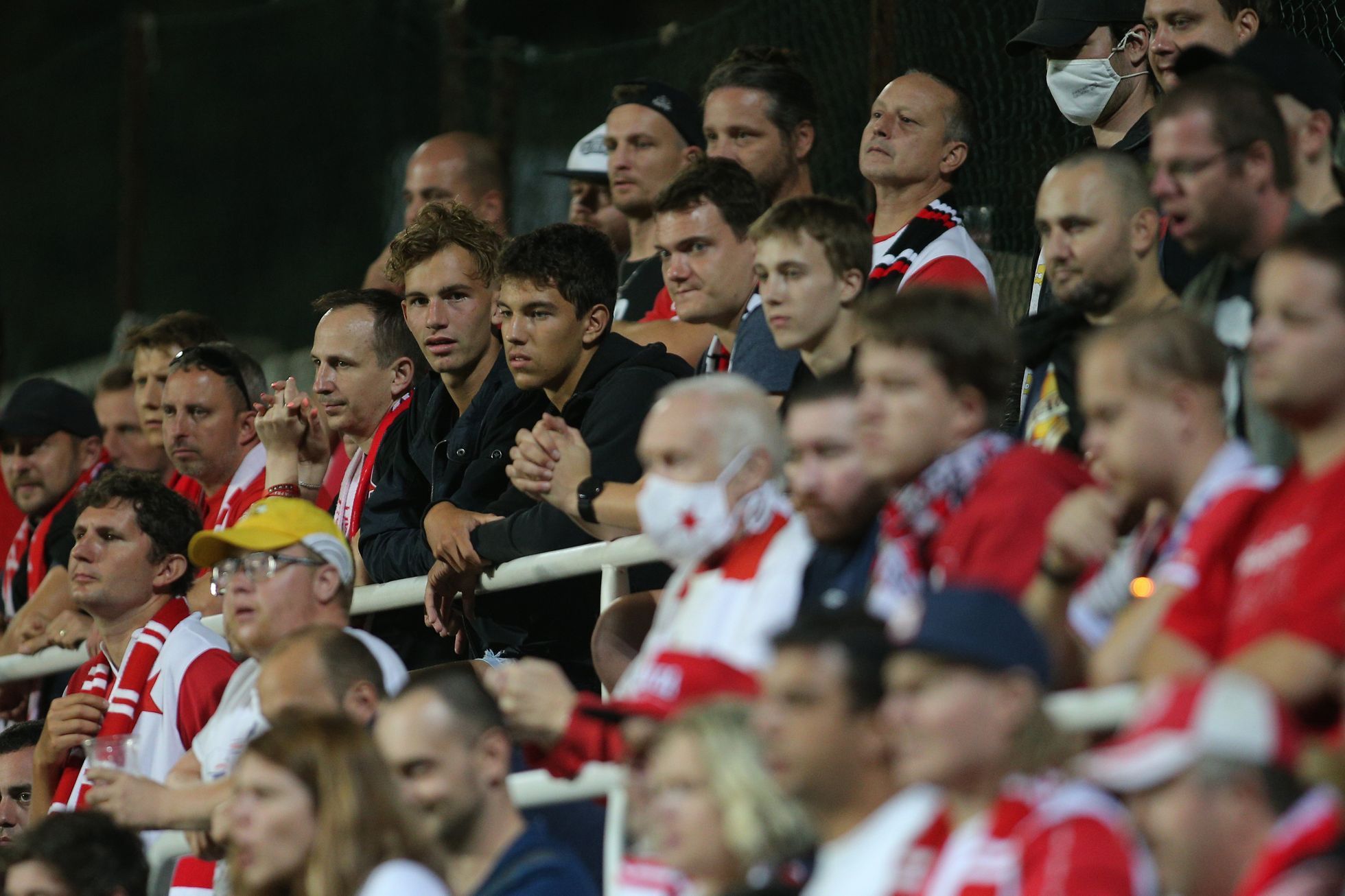 fotbal, Fortuna:Liga 2020/2021, Pardubice - Slavia, fanoušci Slavie