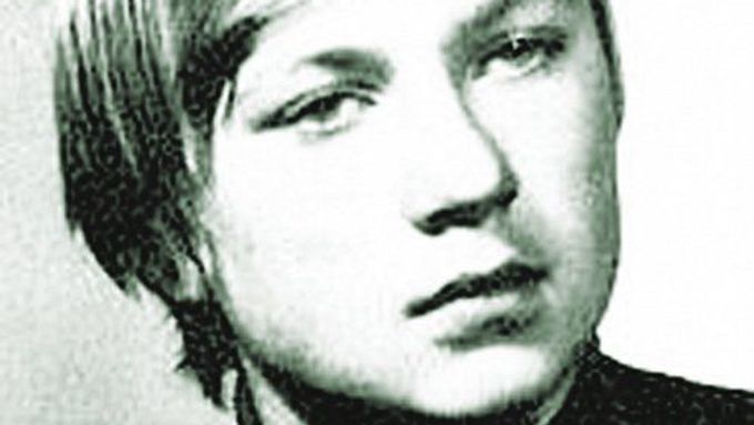 Bohumil Siřínek, čtrnáctiletý tremp, kterého 21. srpna 1969 na Tylově náměstí v Praze postřelil milicionář. Siřínek podlehl zranění brzy ráno 24. srpna.