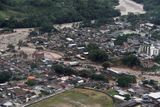 Sesuvy půdy a záplavy na jihozápadě Kolumbie si vyžádaly přes 200 obětí.