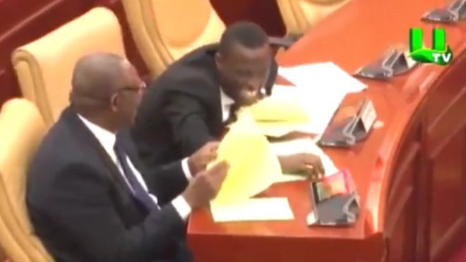 Ghana: zasedání parlamentu