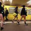 No Pants Subway Ride neboli jízda metrem bez kalhot