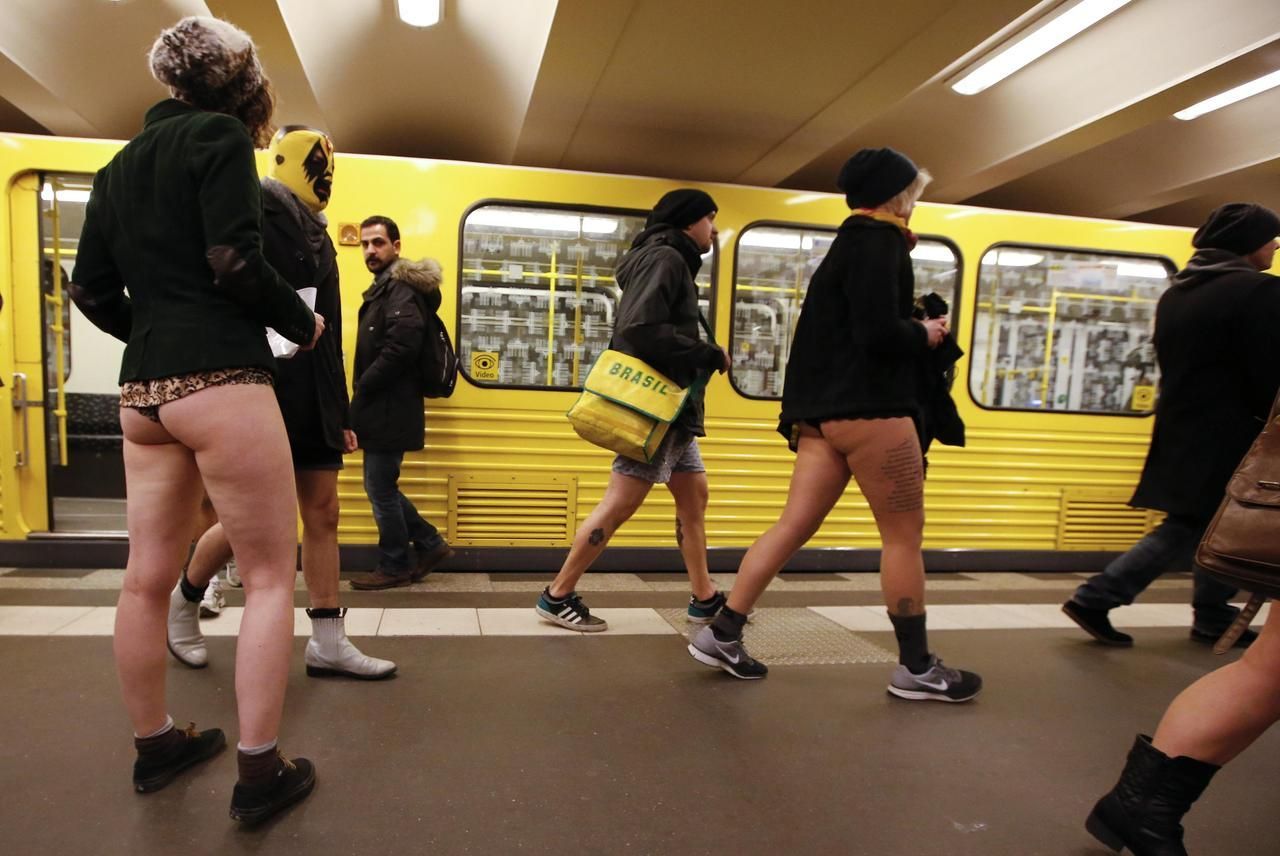 No Pants Subway Ride neboli jízda metrem bez kalhot