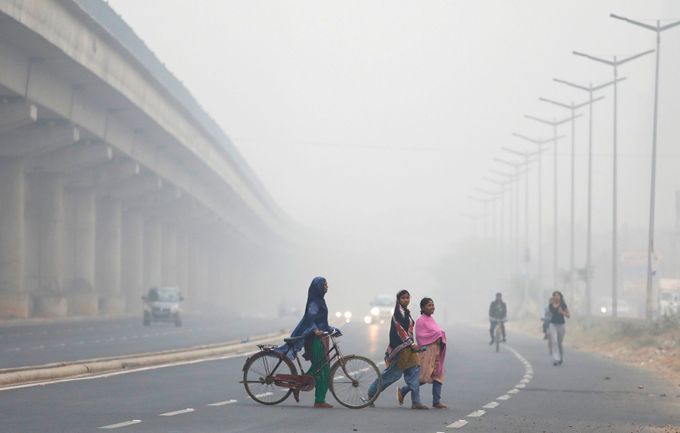 V Dillí platí pohotovost kvůli dlouhodobě znečištěnému ovzduší.