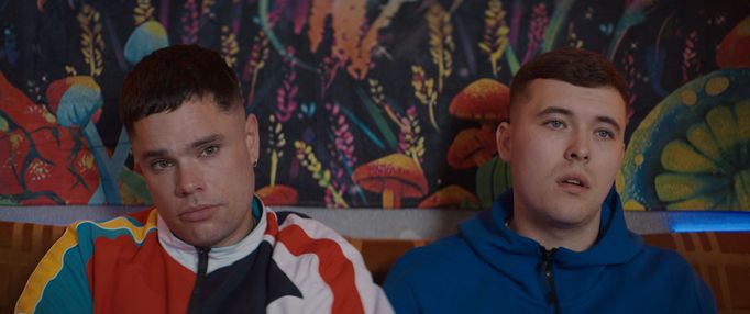 Fotografie z filmu Kneecap.