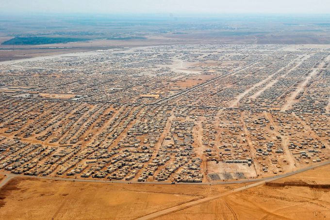 Zátarí (tábor pro uprchlíky), Jordánsko. Pohled na různé městské aglomerace ve světě.