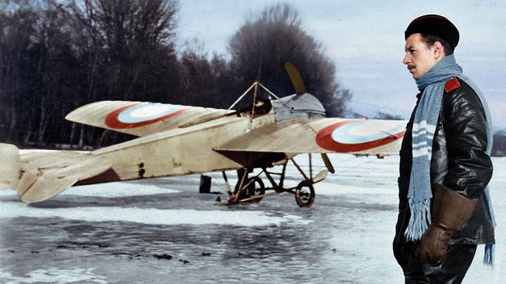 Se zbraní i v letadle. Vojáci z první světové války ožívají na barevných snímcích