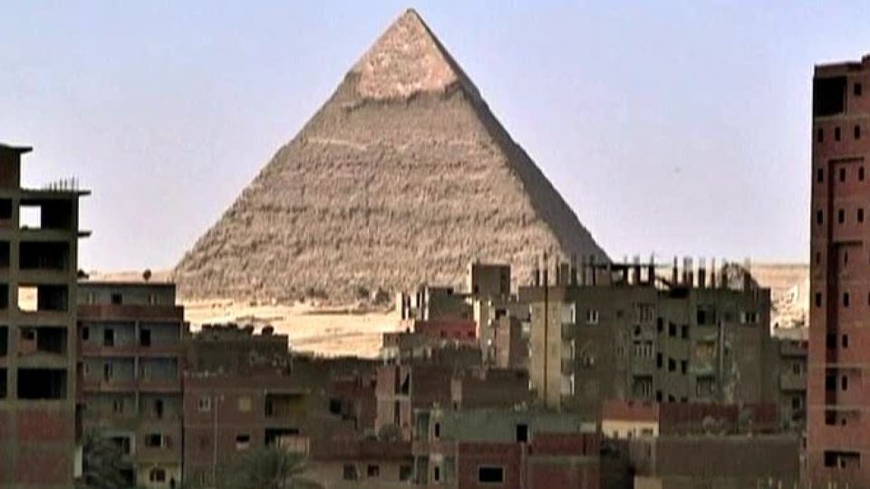 Vstup k pyramidám zakázán, turisto!