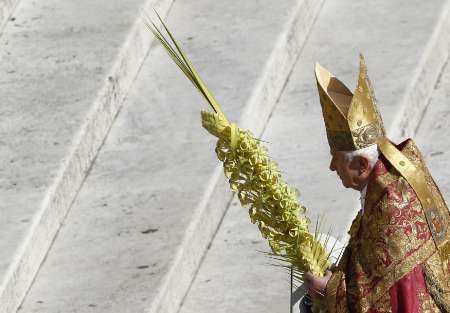 Papež Benedict XVI. celebruje mši na Květnou neděli