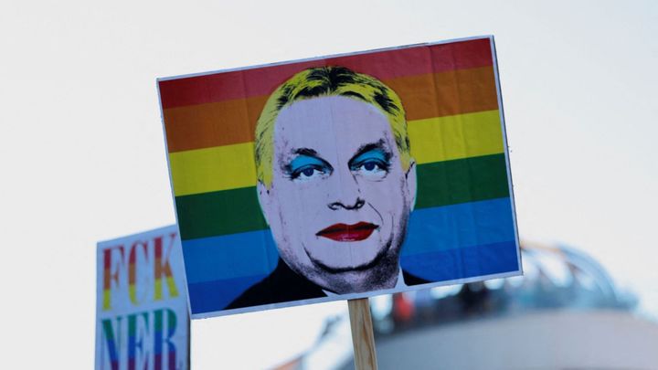 Orbán označil pochod hrdosti v Budapešti za ostudu, účast byla rekordní; Zdroj foto: Reuters