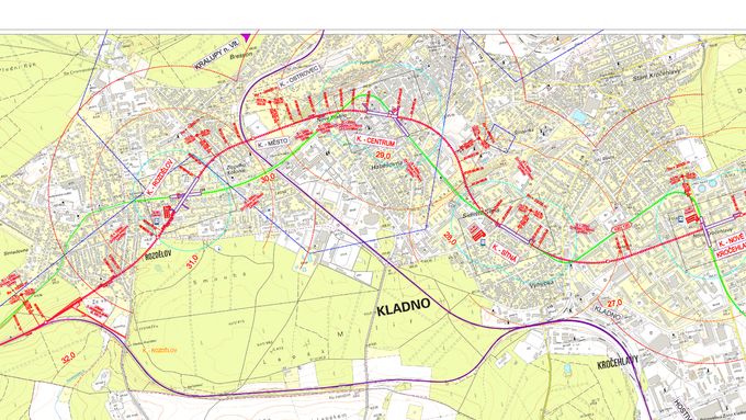 Červená čára značí, kudy by primátor Kladna chtěl vést podzemní železnici.