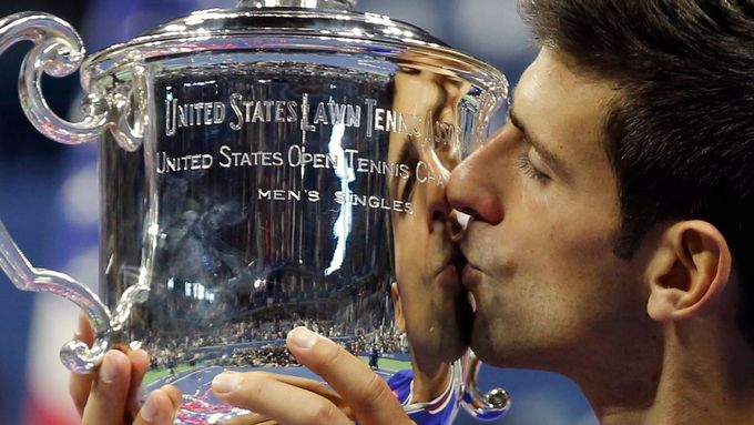 Prohlédněte si fotografie z finále mužské dvouhry na US Open, v níž Novak Djokovič porazil Rogera Federera ve čtyřech setech 6:4, 5:7, 6:4, 6:4.