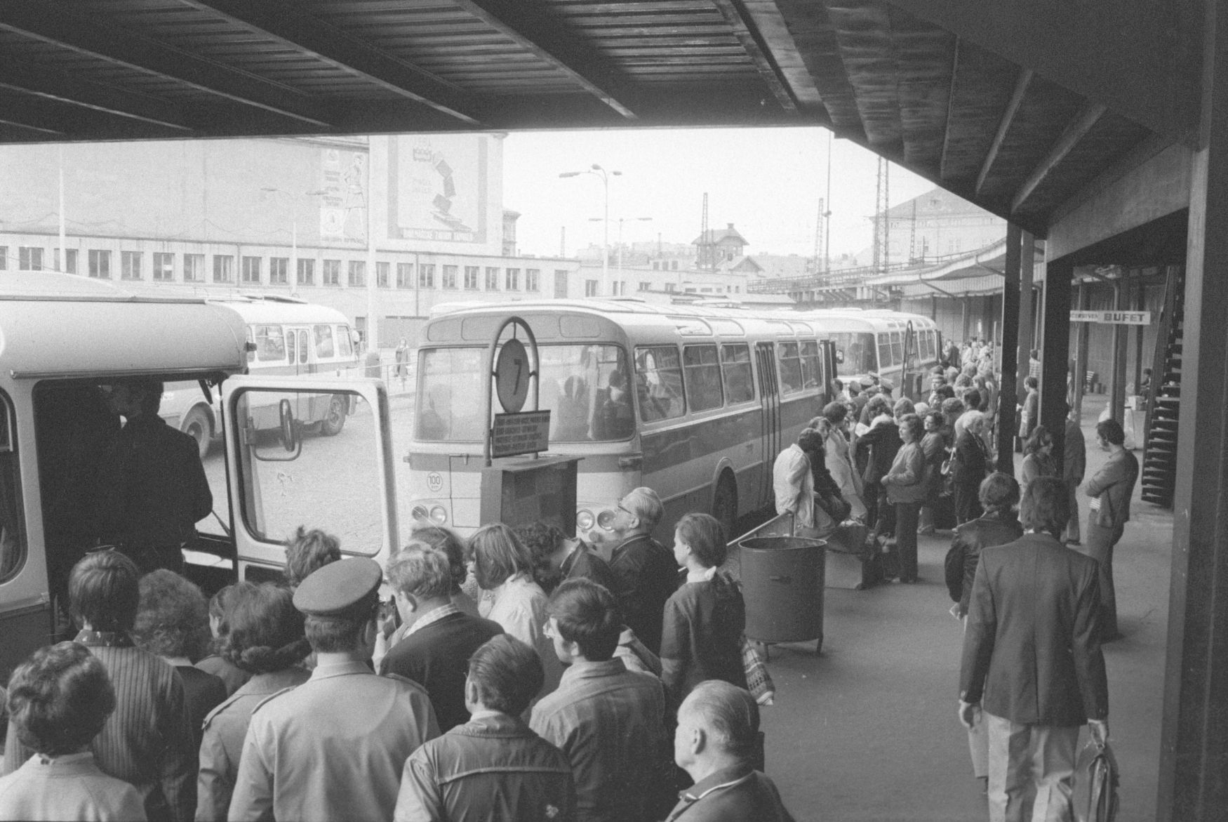 Fotogalerie / Výročí 70. let od vzniku autobusového nádraží Florenc v Praze / ČTK / 13